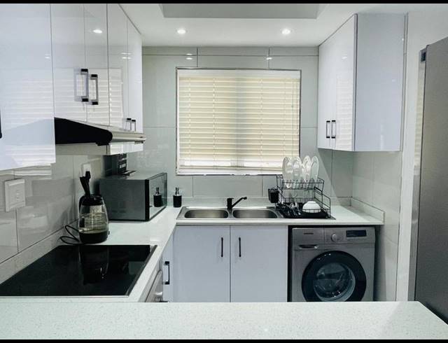 2 BEDROOM PROPERTY TO RENT IN NORTH BEACH